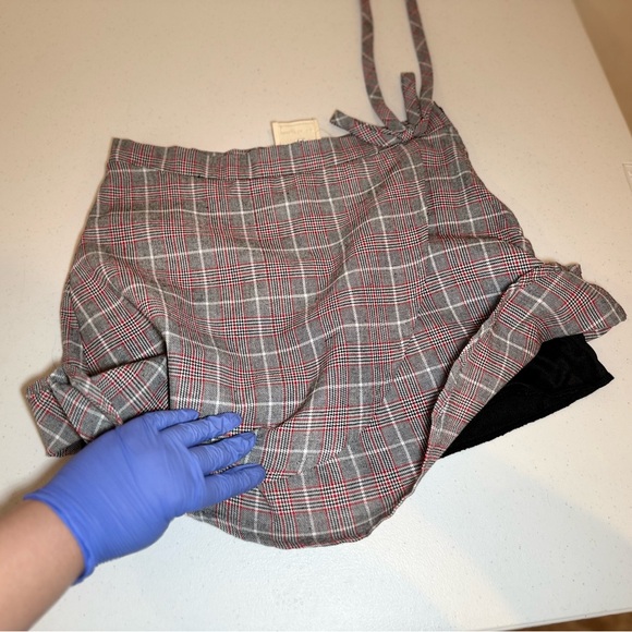 Style Rack Gray Red Mini Wrap Skort - Picture 8 of 8